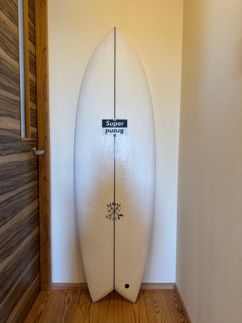 スーパーブランド サーフボード シリアルキーラー 5'6\