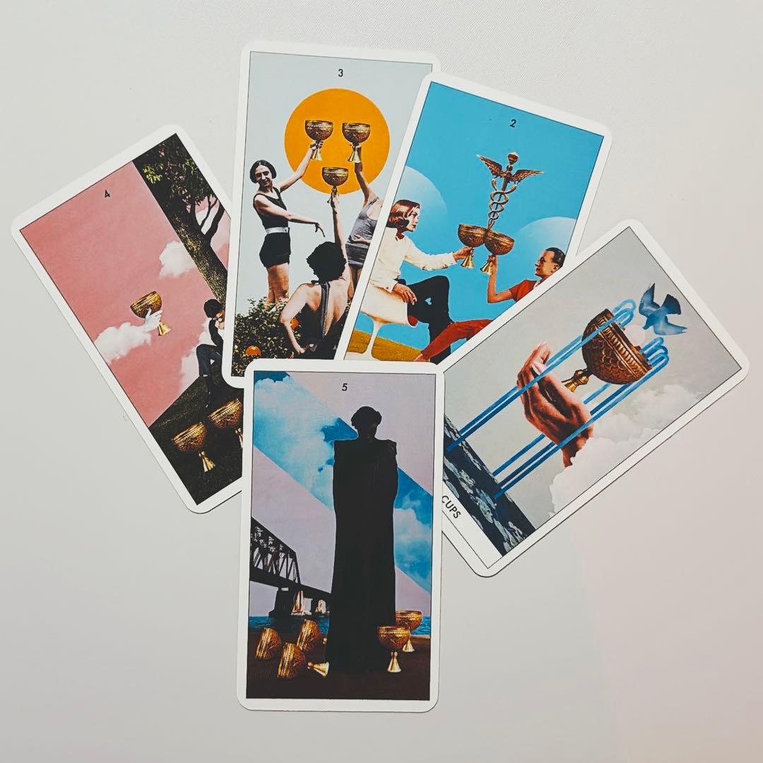 【美品・正規品】The Hidden Message Tarot Deck