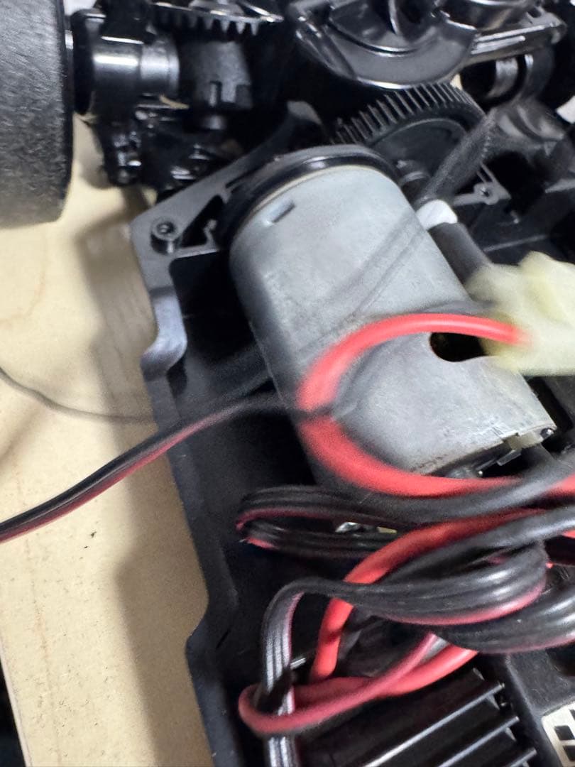 レッド 86型ラジコン 完成品 バッテリー以外全て付属