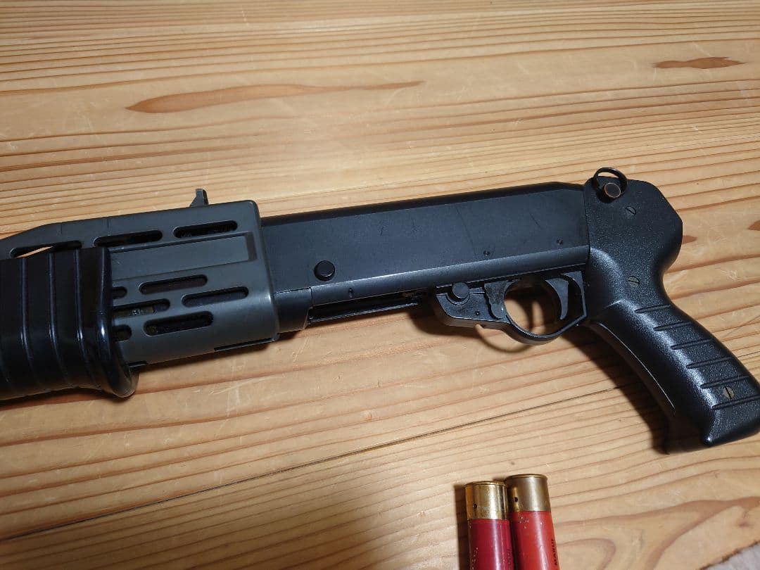 東京マルイ　スパス12　ショットシェル　シェルホルダー　ガンソックス付き