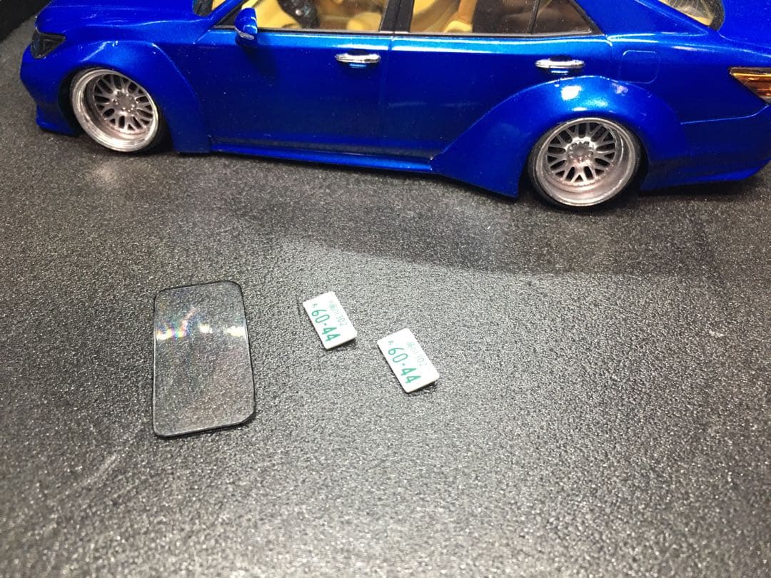 旧車VIPカープラモデル完成品アオシ210クラウンアスリート後期1／24