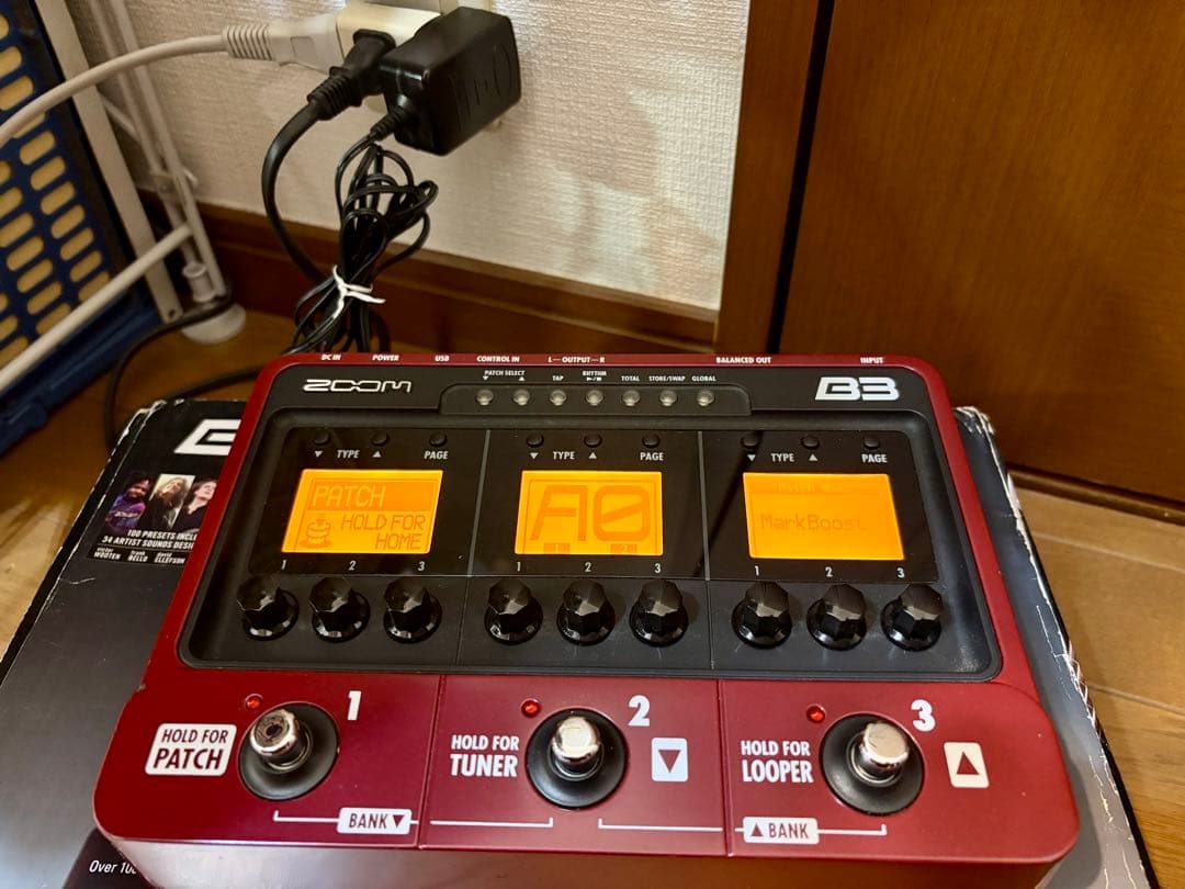 【中古】ZOOM B3 ベースエフェクト・アンプシミュレーター