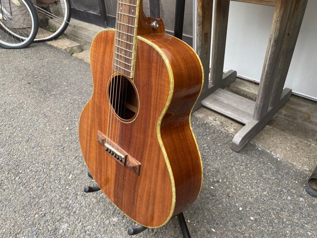 maha kara kapua-48 アコースティックギター　中古品