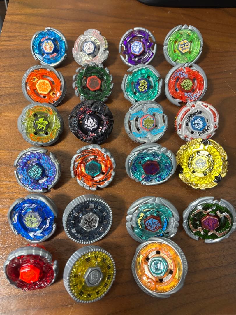 メタルファイトベイブレード　ハイブリッドウィールシリーズ　23個セット