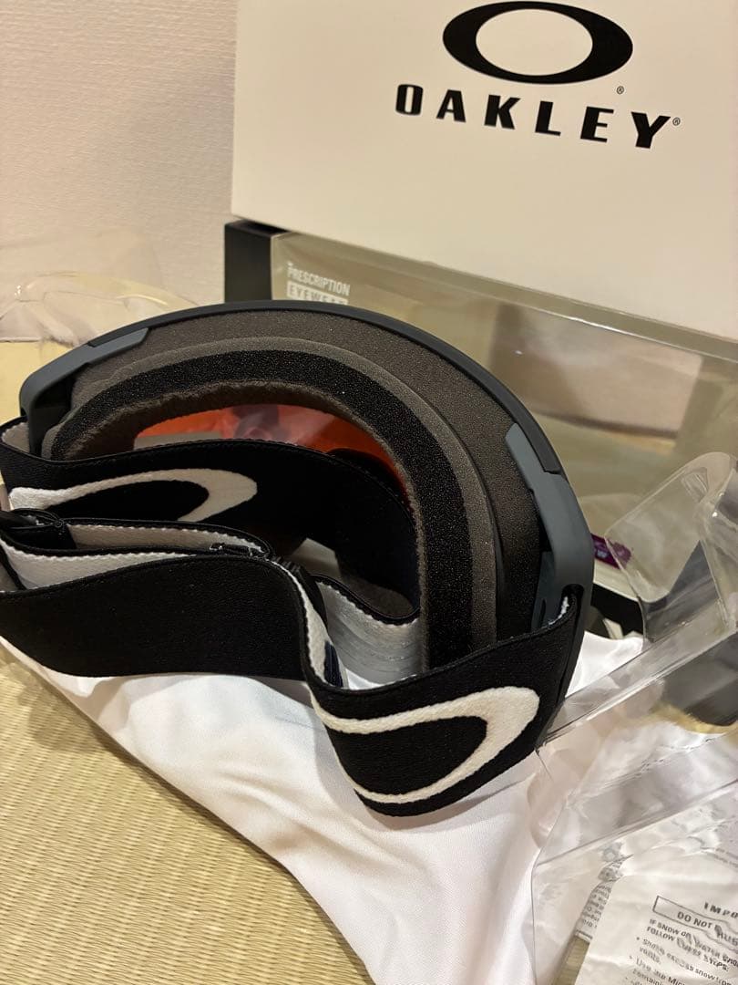 オークリー スノーボードゴーグル　フライトトラッカー 青 ミラー レンズ