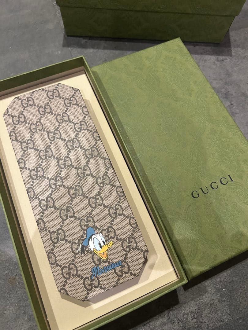 Gucci Donald Duck 筆箱　鉛筆　セット