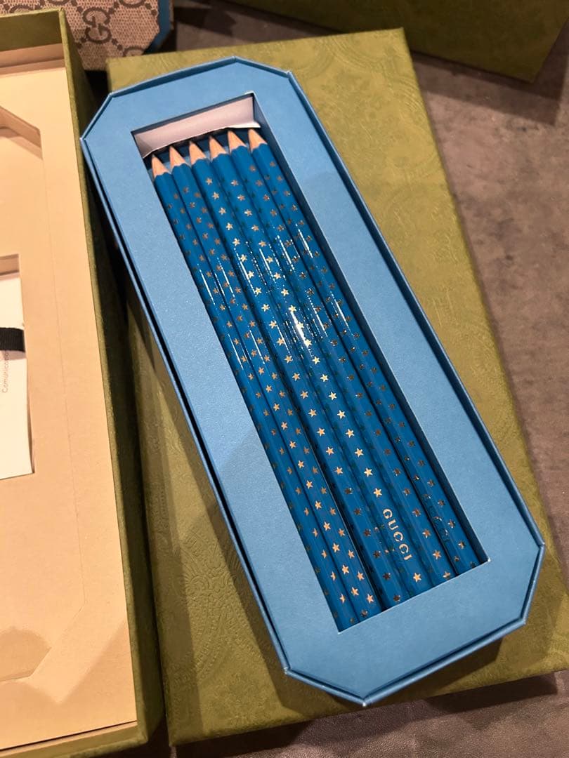 Gucci Donald Duck 筆箱　鉛筆　セット