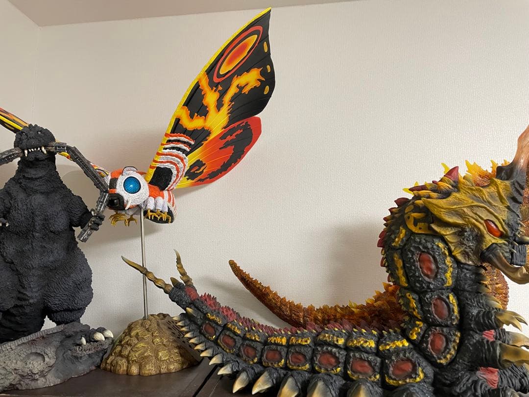 エクスプラス 東宝30cmシリーズ　GOWROW バトラ幼虫決定版