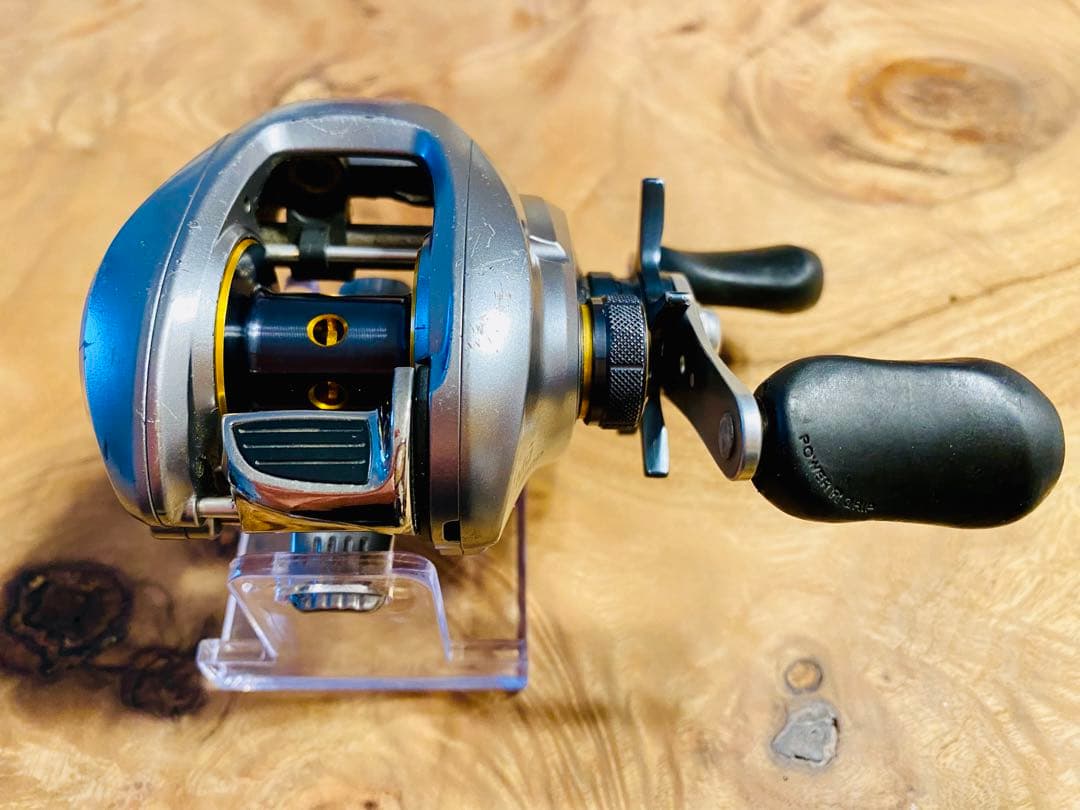 シマノ 09 アルデバラン mg 右巻き SHIMANO ALDEBARAN