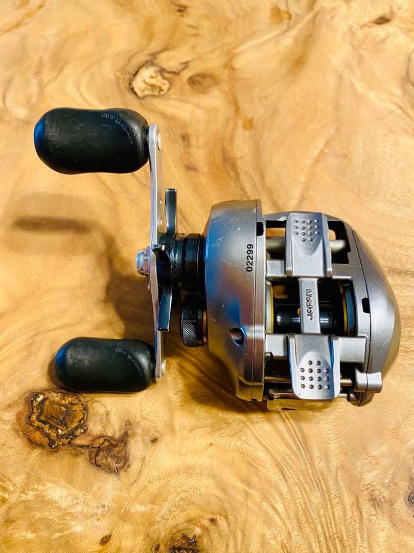 シマノ 09 アルデバラン mg 右巻き SHIMANO ALDEBARAN
