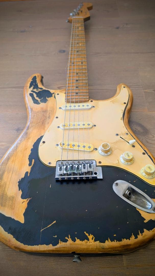 は*み様 ストラトキャスター ブラック レリック加工 おまけ付き 送料込です！