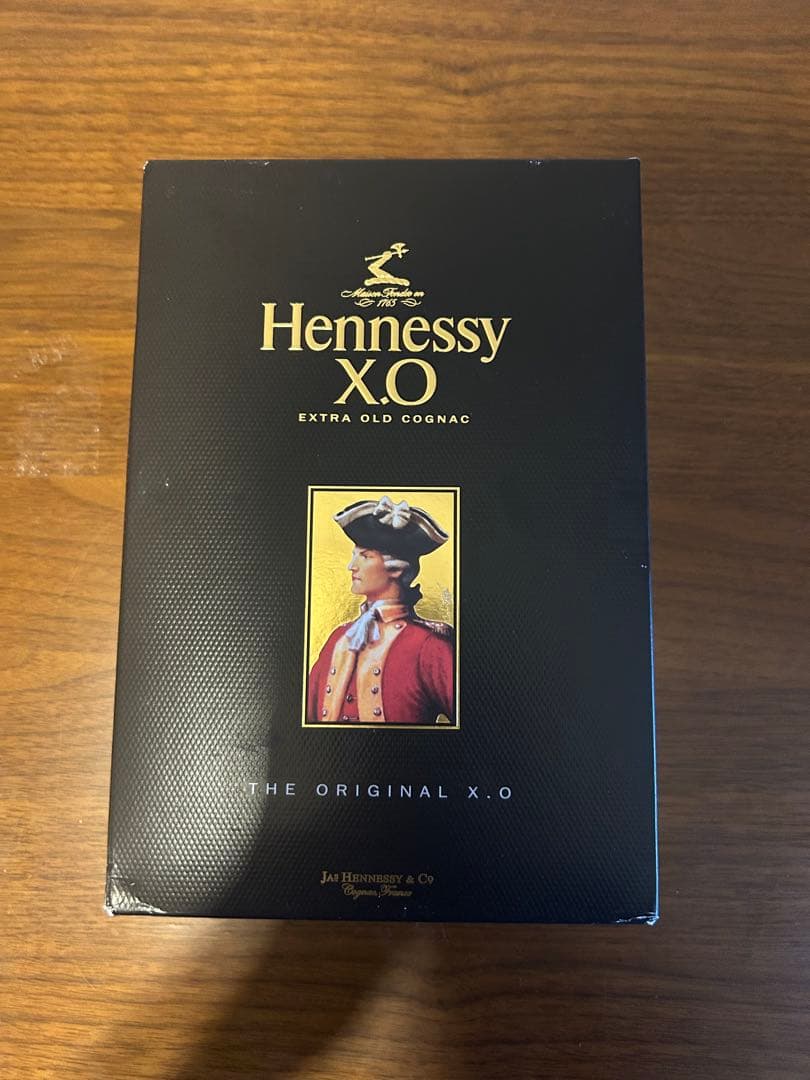 Hennessy X.O EXTRA OLD COGNAC 箱入り