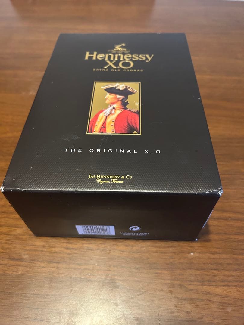 Hennessy X.O EXTRA OLD COGNAC 箱入り