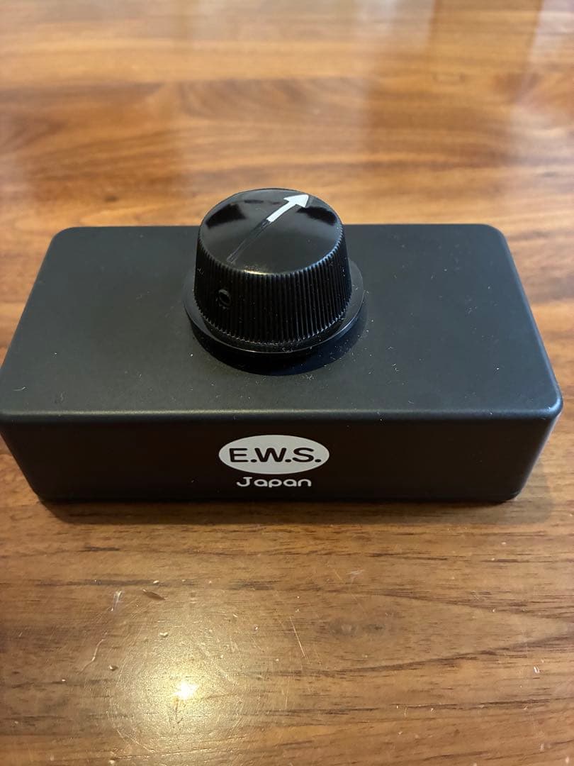 E.W.S. Subtle Volume Control スコット•ヘンダーソン