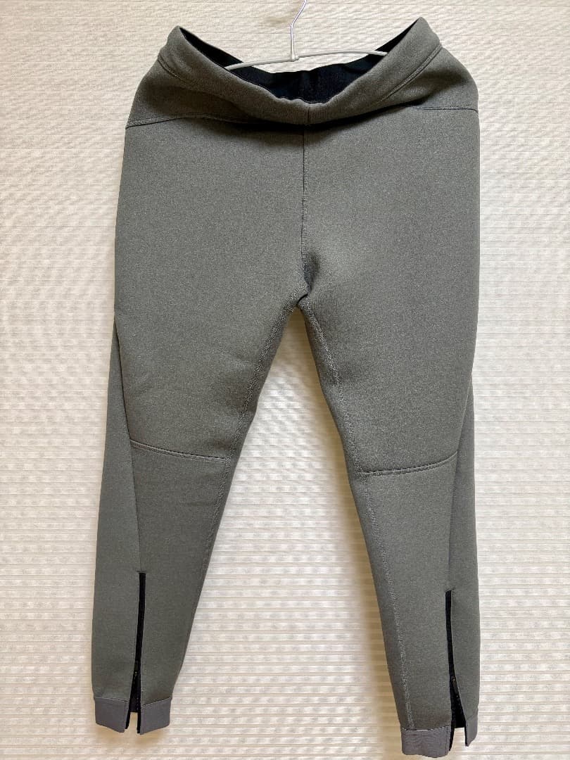 Therma Sphere Max トレーニングジャケット パーカー パンツ