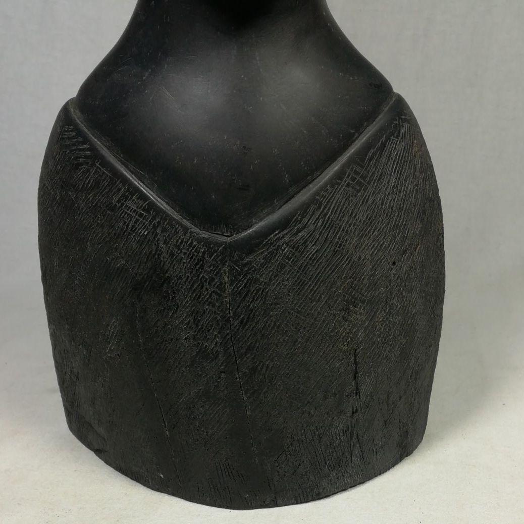 アフリカ　木彫　置物　女性　プリミディブアート　オブジェ