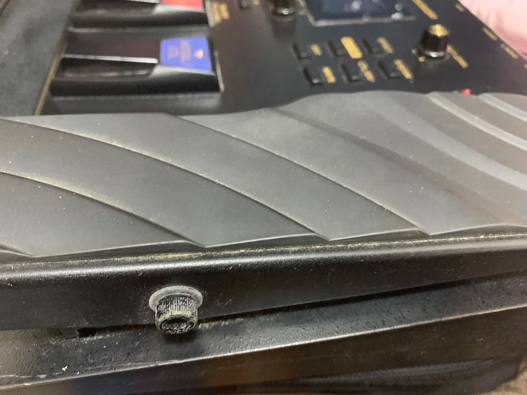 BOSS GT-100 アダプターなし、 説明書なし、初心者からプロまで幅広く