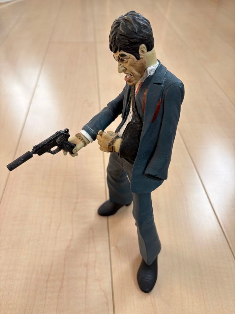 映画　スカーフェイス　Scarface Tony Montana フィギュア