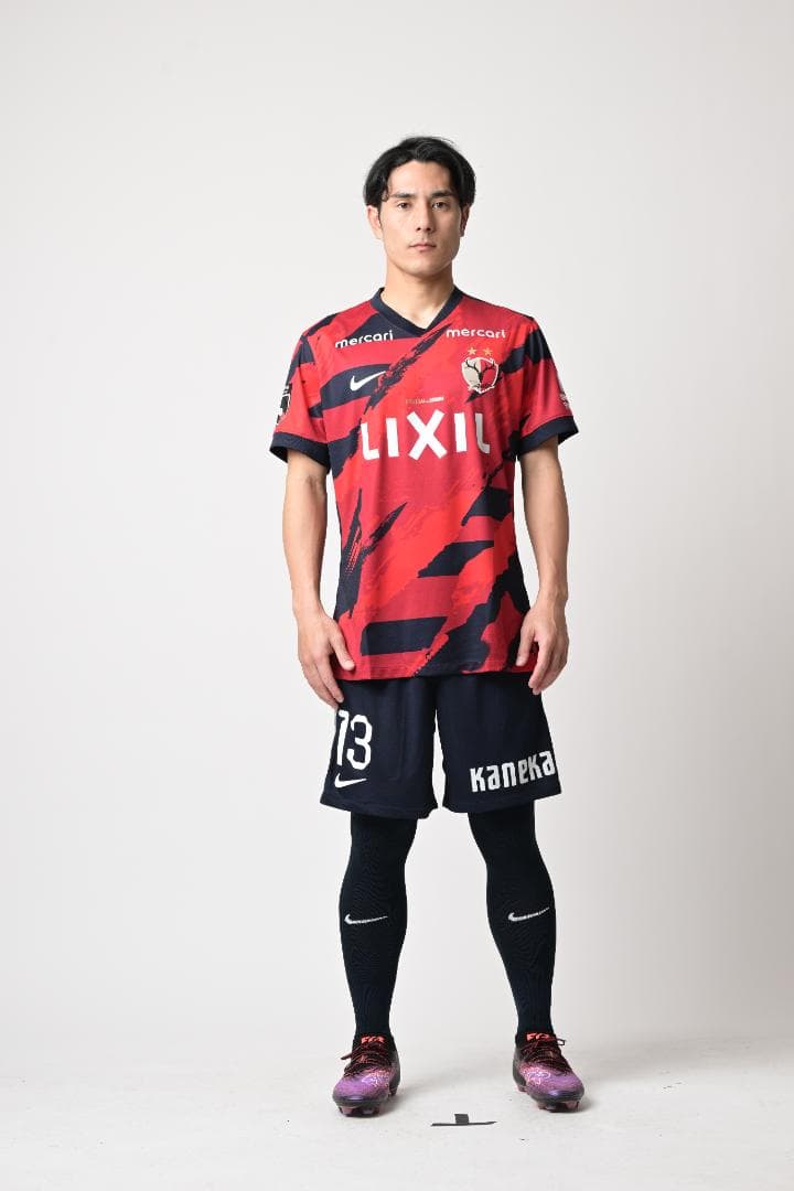 T*A様 知念 慶選手のサイン入り「25Ｊ１リーグ優勝記念Tシャツ」