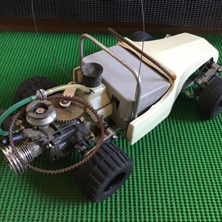 ヒロボー　HIROBO  ナインビート　初期型　エンジン付　40-45年前