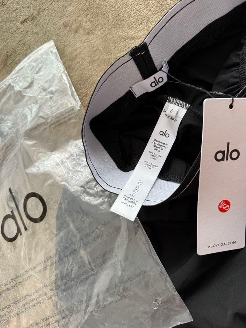 【正規品】alo yoga アロ　パンツ