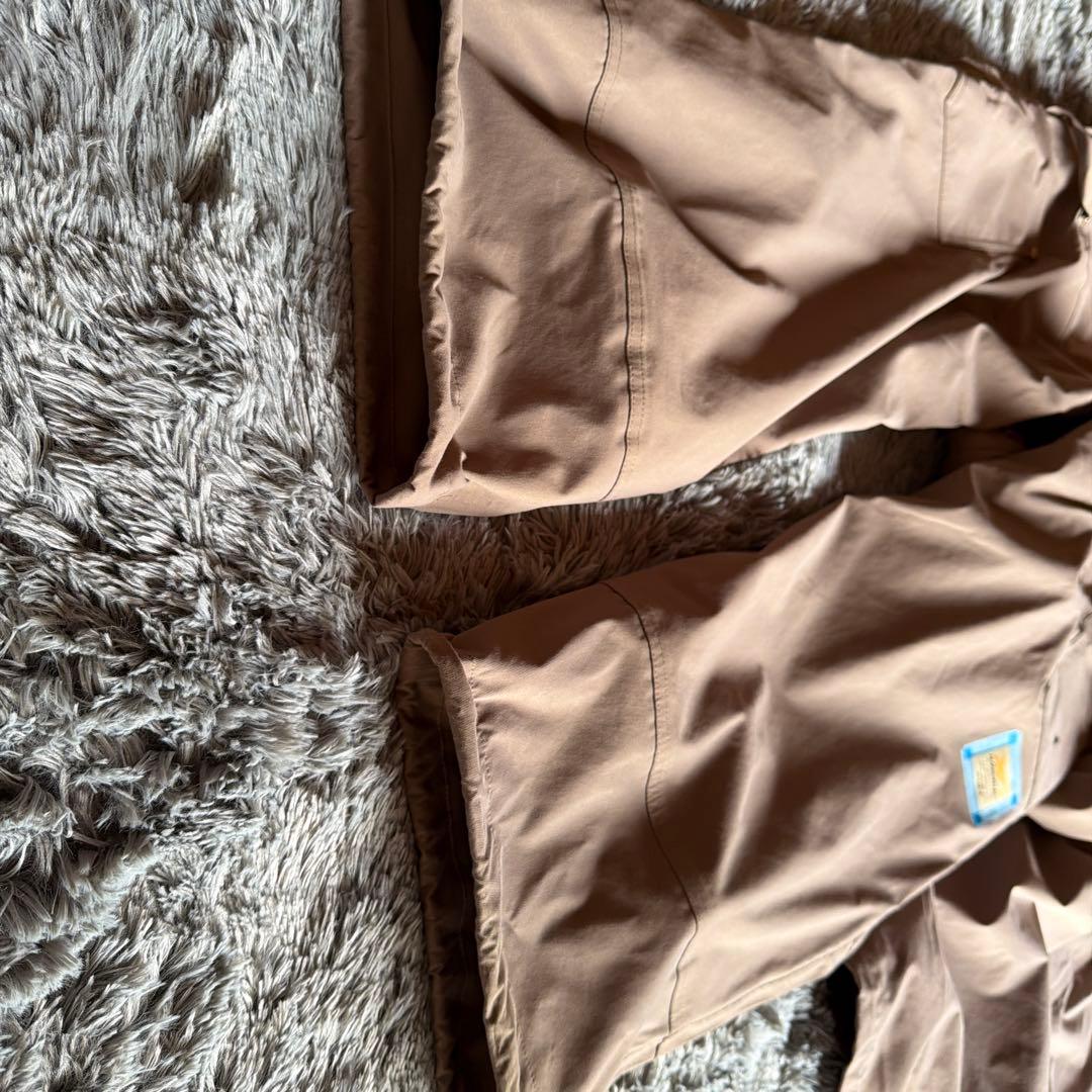 ベージュ フード付きジャケットとオーバーオールセット