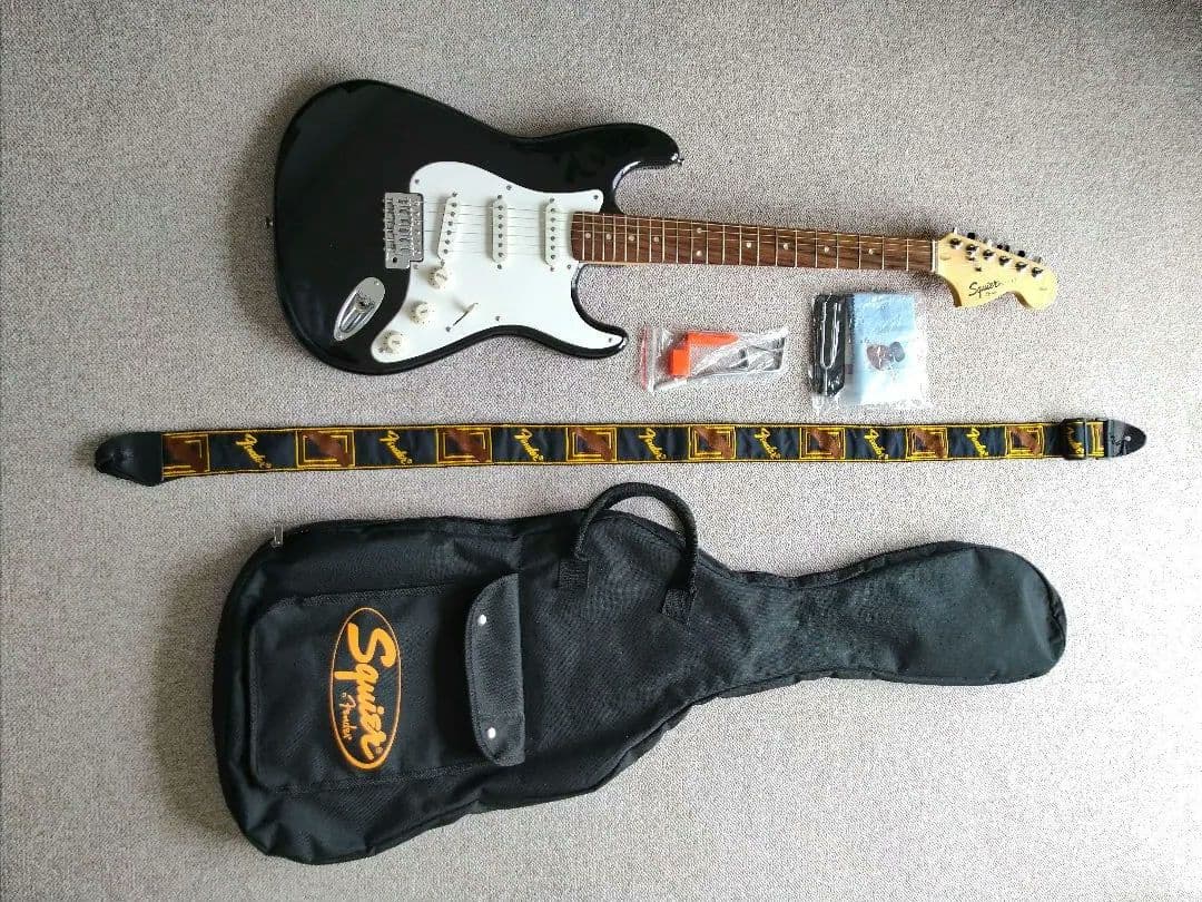 Squier by Fender strat Affinityエレキ用段ボール入