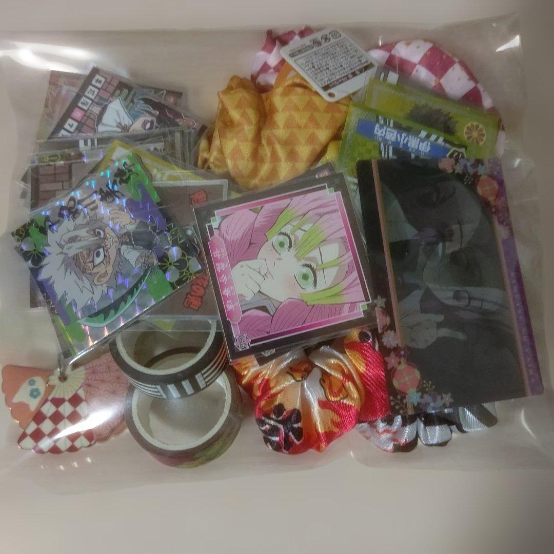 【大量】ノンジャンル まとめ売り アニメ ゲーム グッズ 約260点