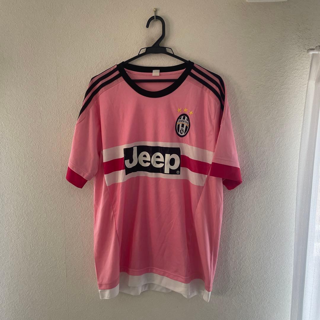 ユベントス ピンクシャツ 黒パンツ セット