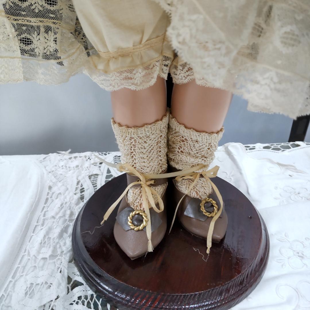 ベベフルール　アンティークドール　リプロ　作家　大きい人形