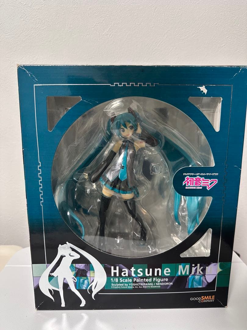 ボーカロイド初音ミクHatsune Miku 1/8スケールフィギュア