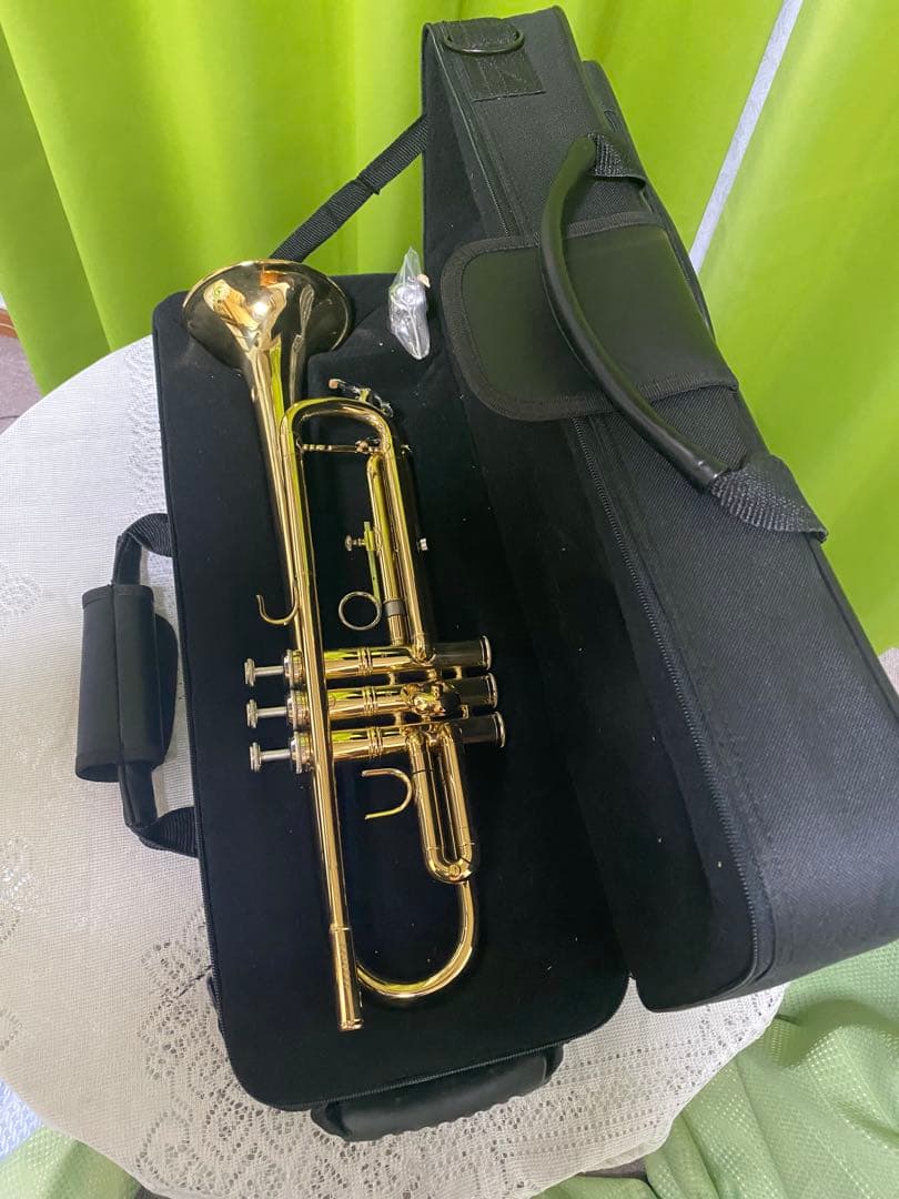美品　メビウス100　ゴールド　トランペット 新品マウスピース付き