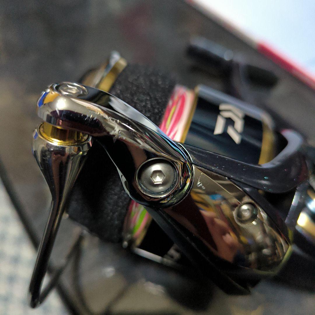 Daiwa ソルティガ18000Pスピニングリール 専用ケース付き