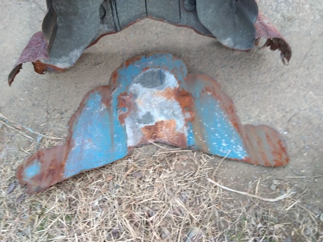 ♪昔のブリキ製の鬼瓦 93✕47✕25 いたみ、錆