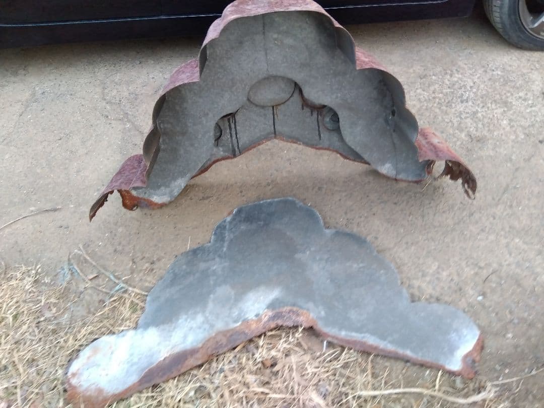 ♪昔のブリキ製の鬼瓦 93✕47✕25 いたみ、錆