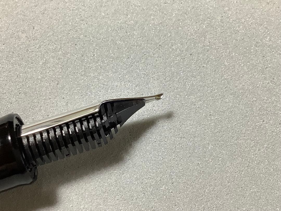 【長刀研ぎ(なぎなたとぎ)】セーラーの万年筆　プロフィット21 銀