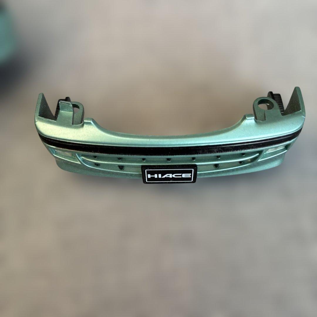 青島ダイキャスト、100系ハイエースバン絶版