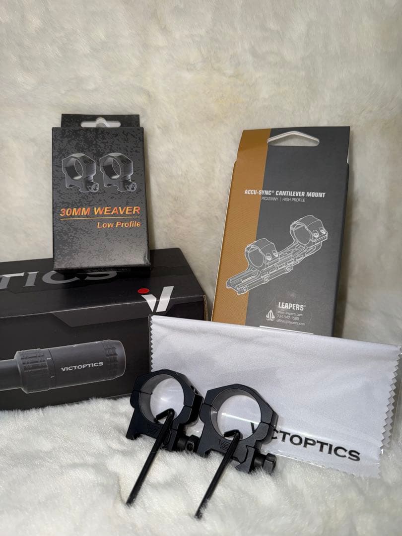 ライフルスコープ　LPVO 1-6×24mm 箱、付属品付き