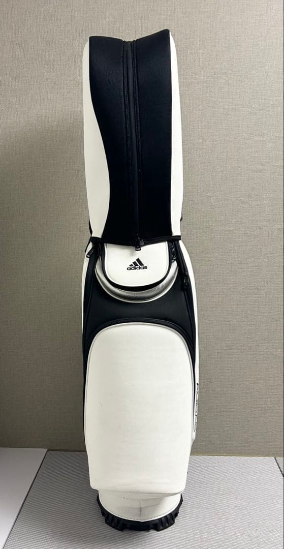 ⑥ adidas ホワイト/ブラック キャディバッグ　おまけ付き