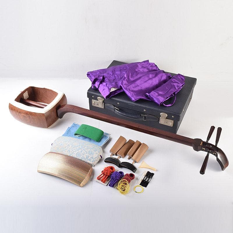 和楽器　弦楽器　唐木紫檀棹　金細三味線　ハードケース付　M　R8637B