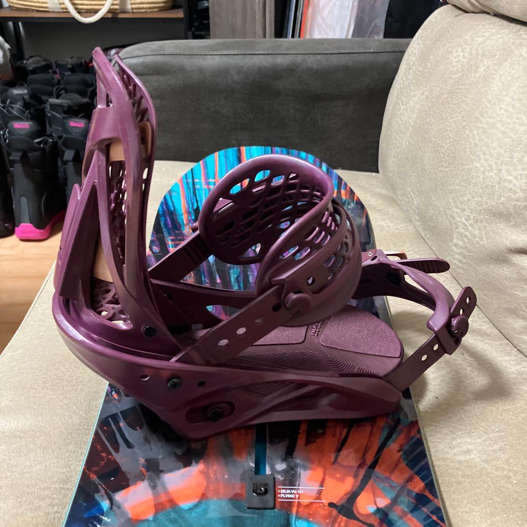 BURTON DEJAVU 141 × BURTON Escapade M