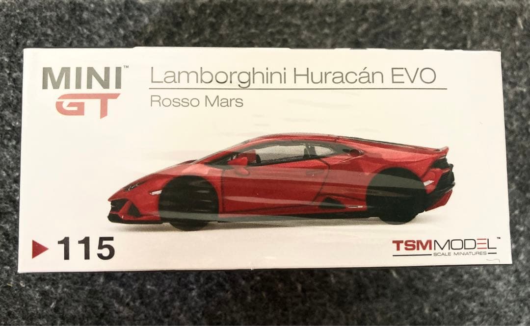 mini gt ランボルギーニ ウラカン　EVO ロッソマーズ