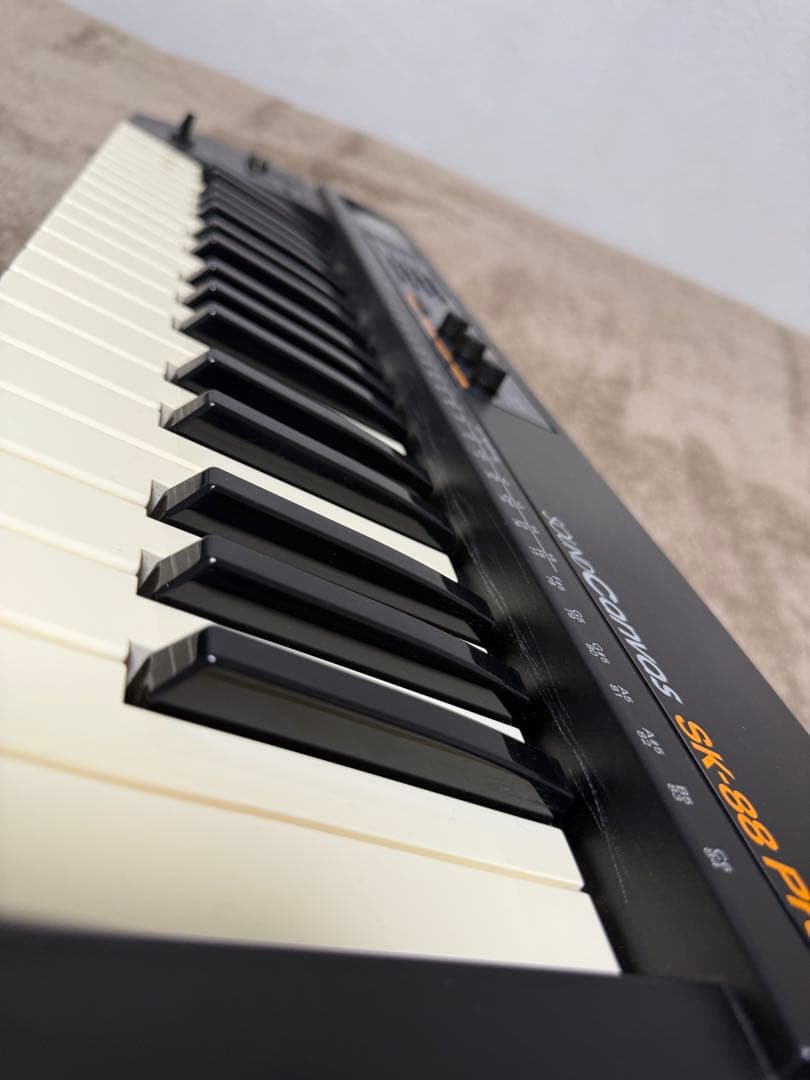 希少 シンセサイザー Roland SK 88pro SOUND Canvas