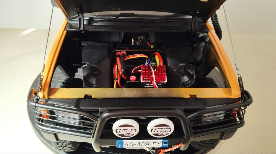 ホビーラジコン 1/10 Land Rover Discovery1 Axial RC4WD