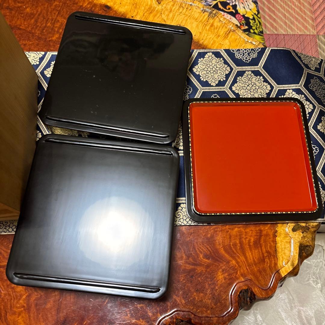 二役堂製 金箔装飾 重箱