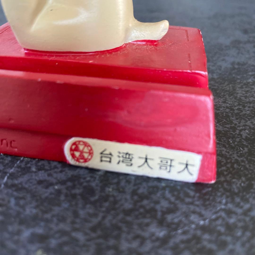 スヌーピー置物　台湾大哥大　台湾限定