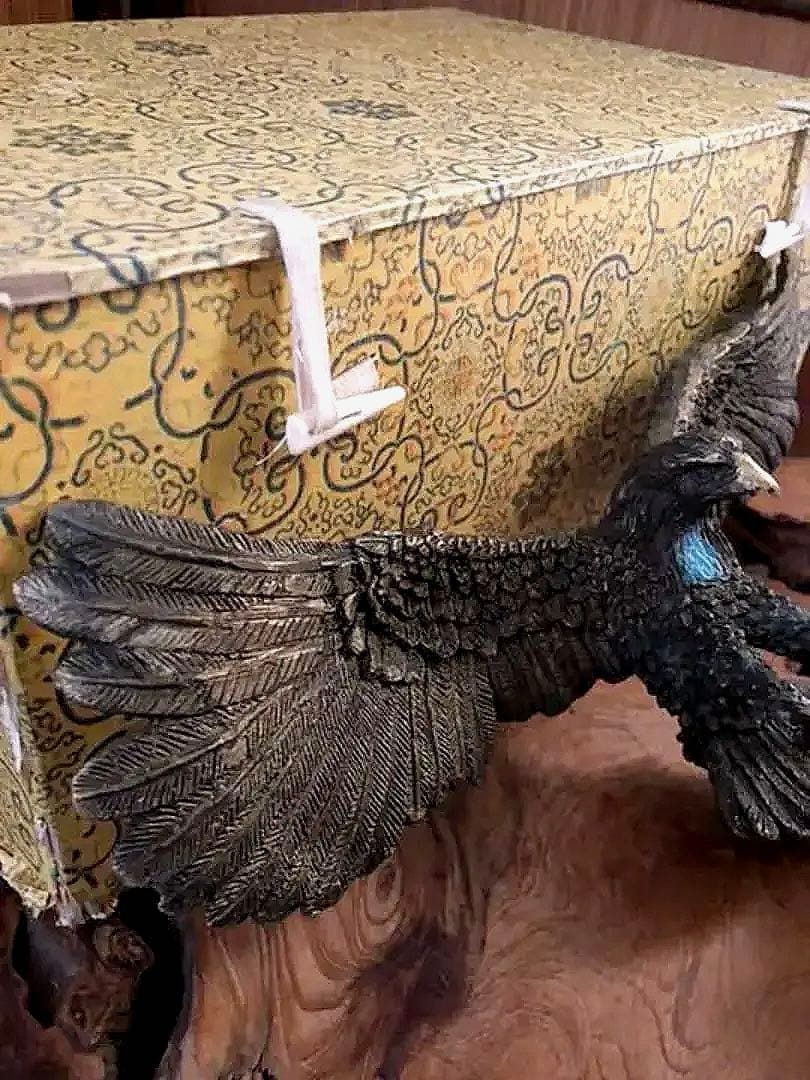 中国美術 小型 時代 鋳型 細密 鷲 箱付き 横幅約 30㎝ 特価