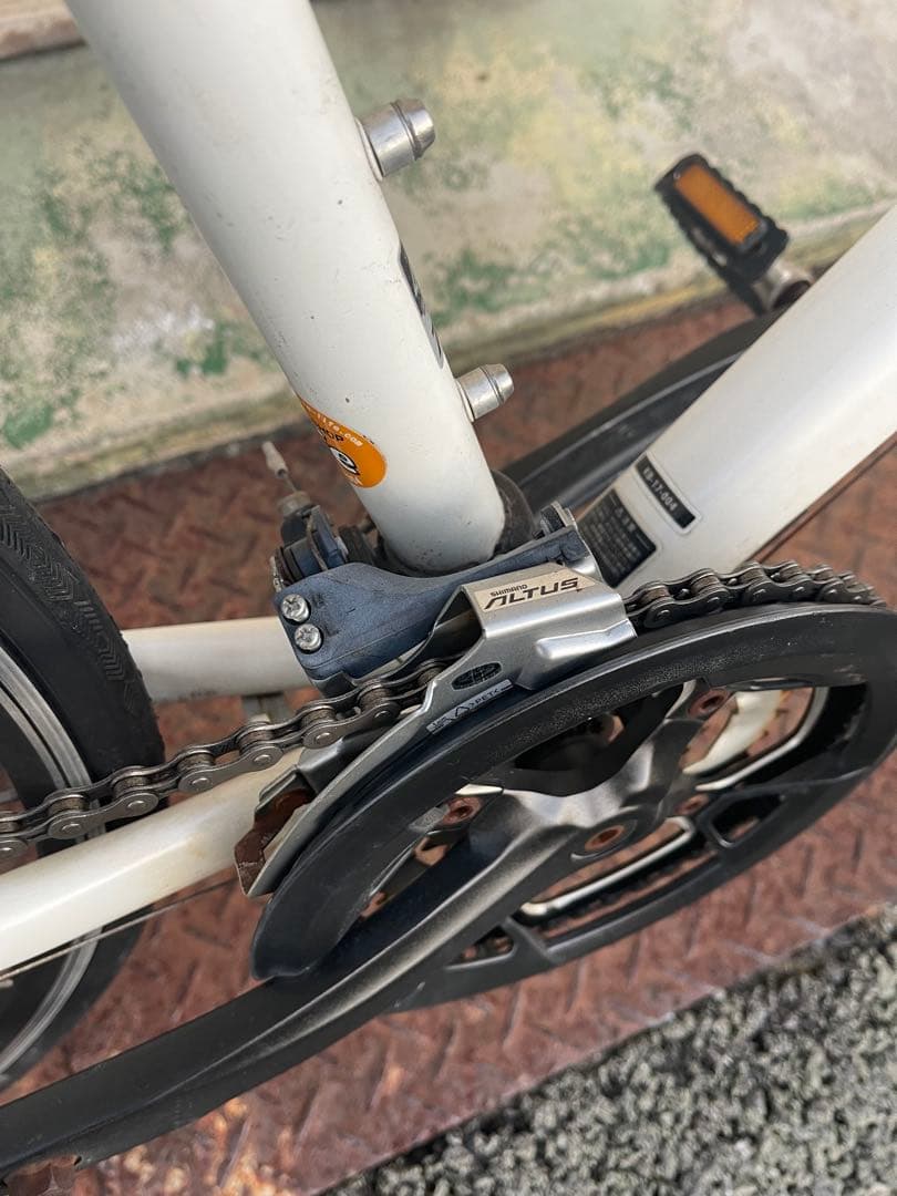 クロスバイク ホワイト 700C アルミフレームKhodaaBloom Rail