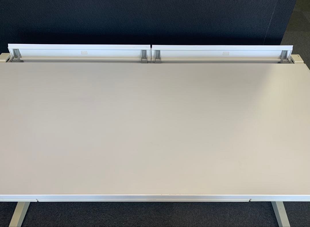 オフィスデスク／事務机　ワイドタイプ　オカムラ