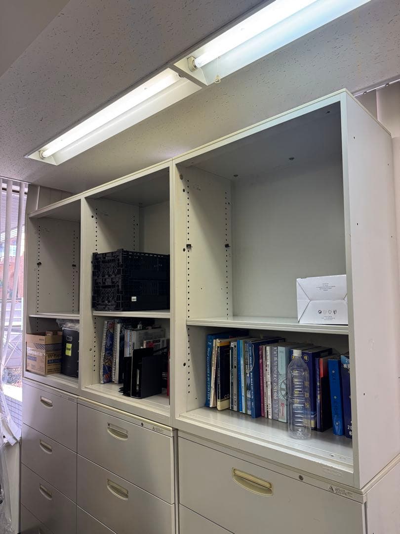 ③オカムラ　3段 キャビネット　幅800 奥行き450 高さ1200mm